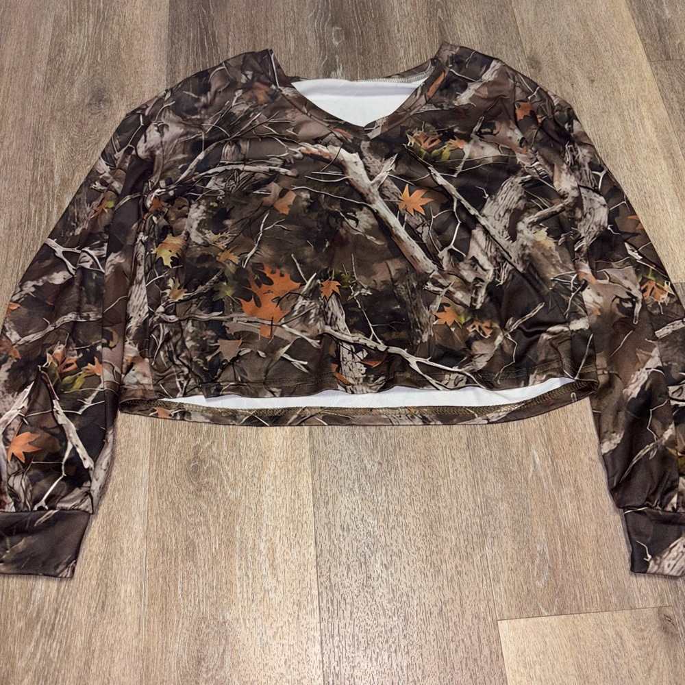Camouflage Long Sleeve Crop Top